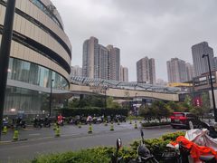 -瑞虹新天地月亮湾