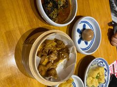 -霸蛮湖南菜·牛肉粉(荣京西街店)