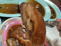 -Kha Mu Charoensang(Silom)