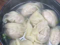 三鲜大馄饨-万寿斋(山阴路店)