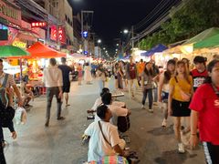 -周日夜市
