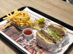 -The Habit Burger Grill 哈比特汉堡(爱琴海店)