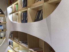 -钟书阁(珍园店)