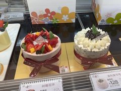 -花花卷卷·鲜食蛋糕(静安久光百货店)