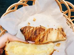 流奶黄金羊角-麦田工坊(月湖店)
