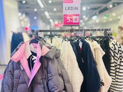 -唯品会(北京国瑞城店)