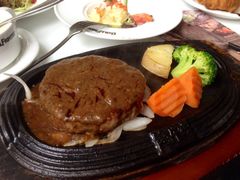 斗牛士-炙烧战斧牛排餐厅(中山路动壹店)