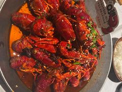-巴厘龙虾·榜首油焖大虾(音乐学院·沿江酒馆店)