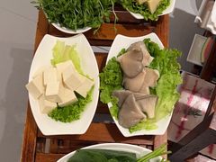 -景明轩•养生酸汤鱼火锅 云贵鲜菌 现舂野果酸汤(王寨小区店)