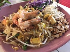 -席娜卡琳火车铁道夜市