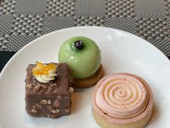 -筠咖啡西餐厅(上海国展宝龙丽筠酒店)