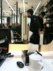 -HAIR CORNER