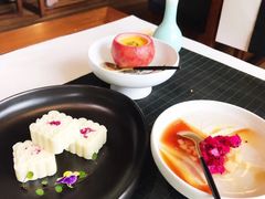 -荷风细雨·中国茶宴(碧云店)