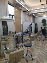 -Hair Co.一间沙龙