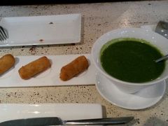 奶油菠菜汤+鸡肉芝士丸子-Carmen卡门西班牙餐厅