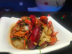 麻辣小龙虾-冰城小镇音乐串吧·聚会餐厅(百子湾店)
