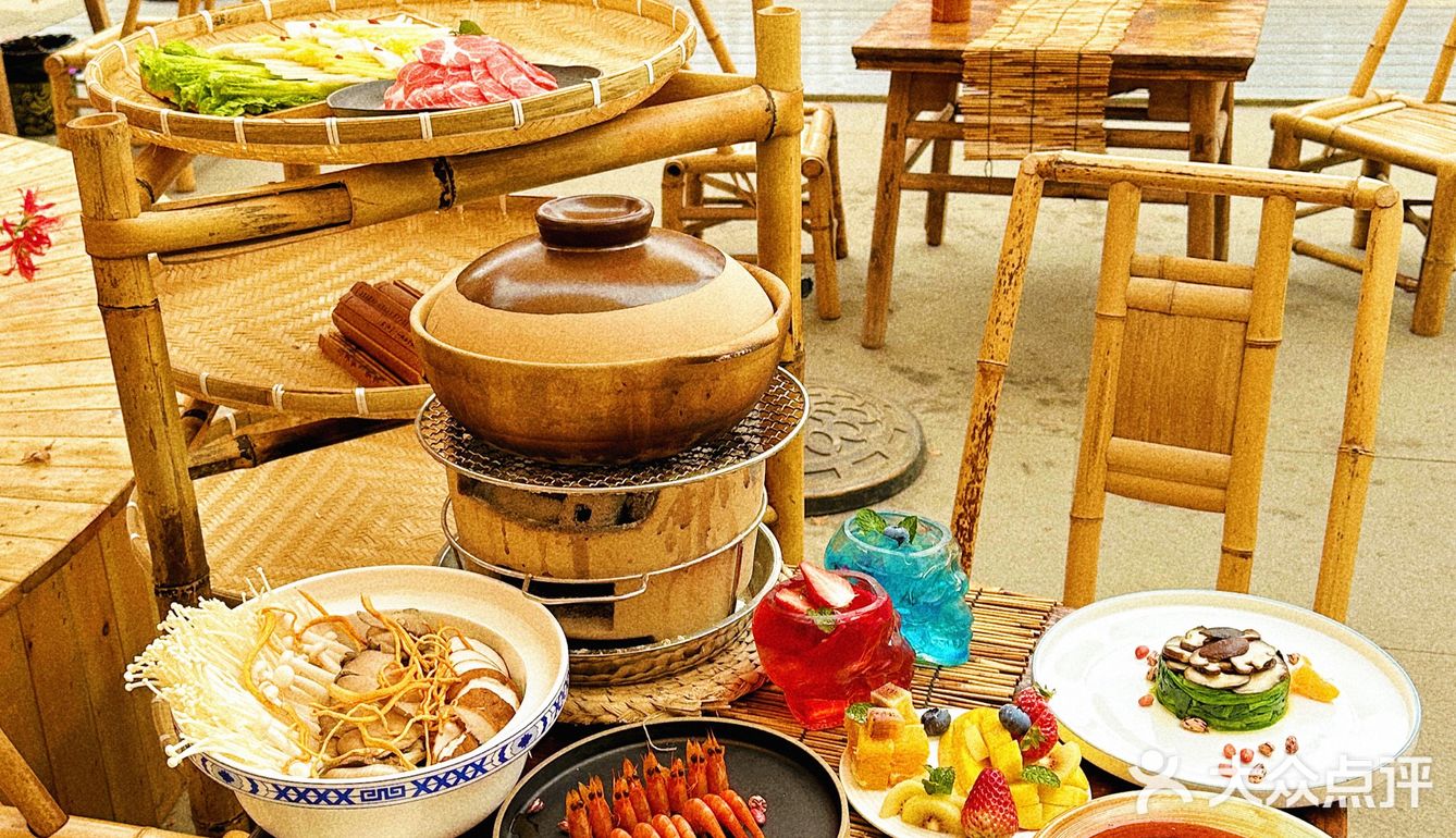 成都探店｜古风汤锅餐厅