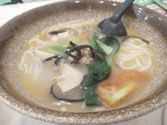 原汤一品土鸡米线-蒙自源米线大王(江南西路店)