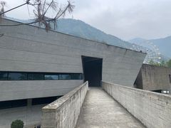-四川汶川特大地震漩口中学遗址