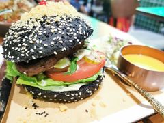 网红瀑布牛肉菠萝包-肥韬茶餐厅(南山mini店)