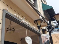 -王府井奥莱临潼小镇(临潼店)