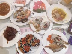 -四海一家自助餐(益田假日广场店)