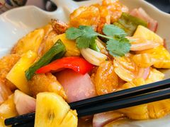-大头虾越式风味餐厅(光明广场店)
