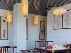 大堂-甬妈妈湖畔里餐厅(唐山南湖旅游景区店)