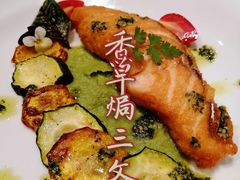 -théATRE茶聚场·餐厅(环球金融中心店)