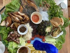 -沐毫傣泐云南菜孔雀宴•手抓饭傣味烧烤(曼听公园店)