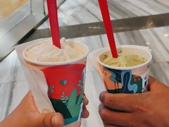 暴风雪-DQ·蛋糕·冰淇淋(南开大悦城2F店)