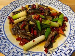 爆炒土鳝鱼-百年粉蒸牛肉