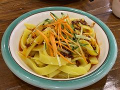 石河子的凉皮-清真·玛丽亚新疆菜主题餐厅(浙江中路店)