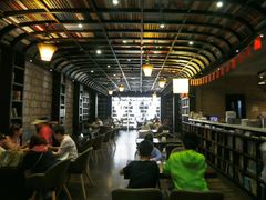 -钟书阁(松江泰晤士小镇店)