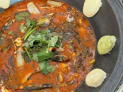 -丹水桥地锅鱼·翘嘴鲌·地方特色全鱼宴(丹江口大坝店)