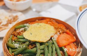 Steamed Noodles with Braised Sauce