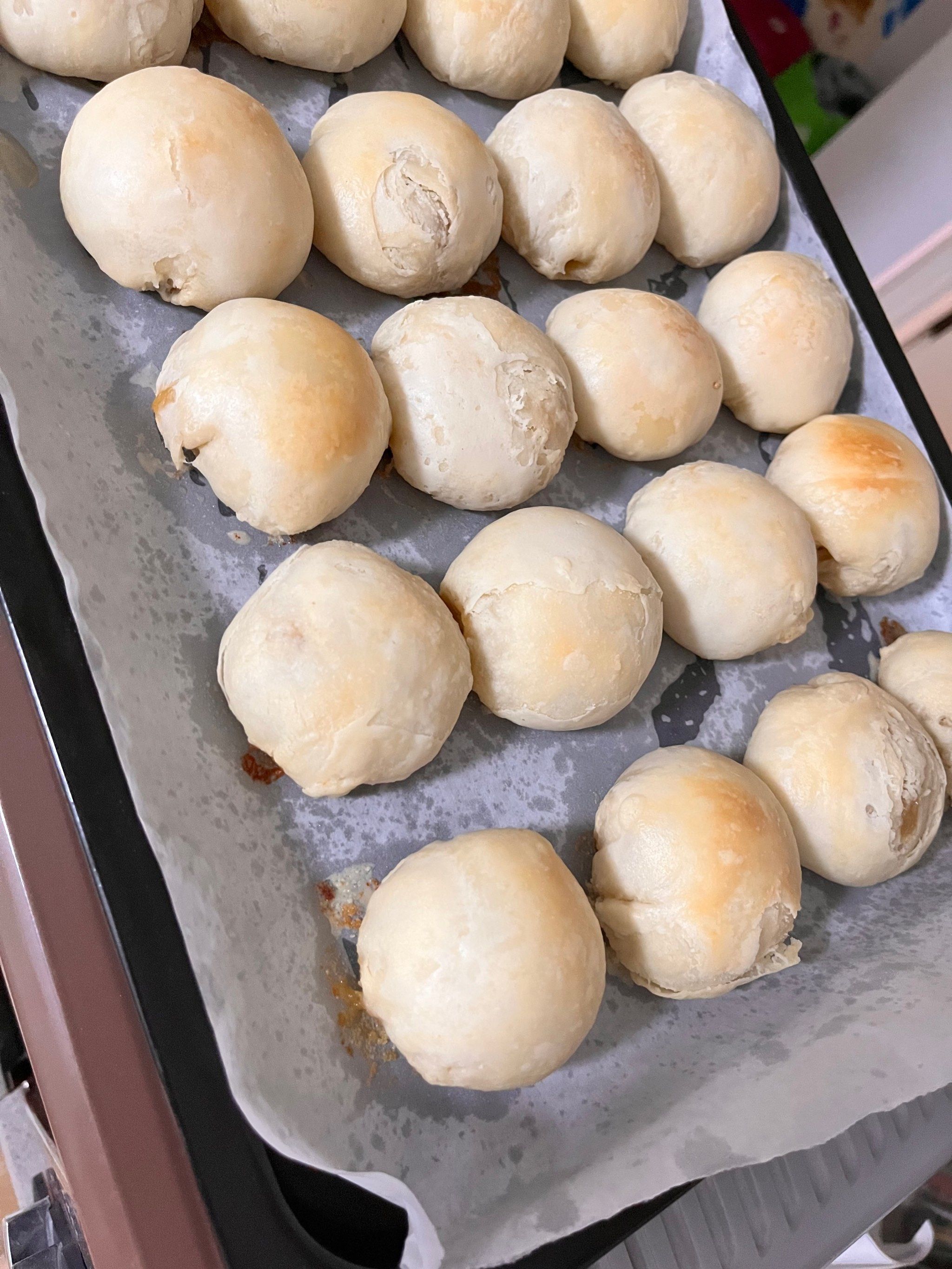 自己做的榨菜肉月饼就是馅料丰富