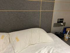 -曜石酒店(北京王府井东四地铁站店)