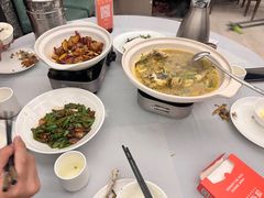 -饭怕鱼·黄焖鲟龙鱼(湖大店)