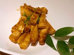 油焖山笋尖-梧桐