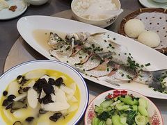 -小团圆灶台鱼·百城头牌菜(千岛湖店)