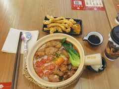 -煲仔皇腊味煲仔饭(经四万达店)