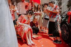 -LOVE SHINE婚纱·红鼎庄龙凤褂·妈妈装定制