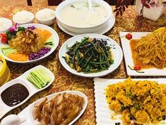 -六和聚传统烤鸭.天津菜(和平店)