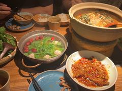 -吃饭皇帝大土家民族菜(正大广场店)