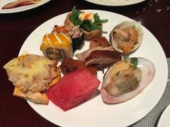 -荣誉国际酒店-云顶旋转餐厅