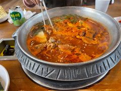 -喇喇排骨火锅·传统韩式脊骨汤(望京西园总店)