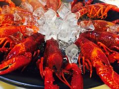 -虾弄弄海派小龙虾·牛羊蝎子火锅