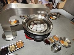 -围炉肉舍•炭烤活鳗•丹东海鲜烤肉(步行街店)