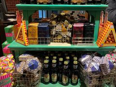 -九又四分之三站台哈利波特商店